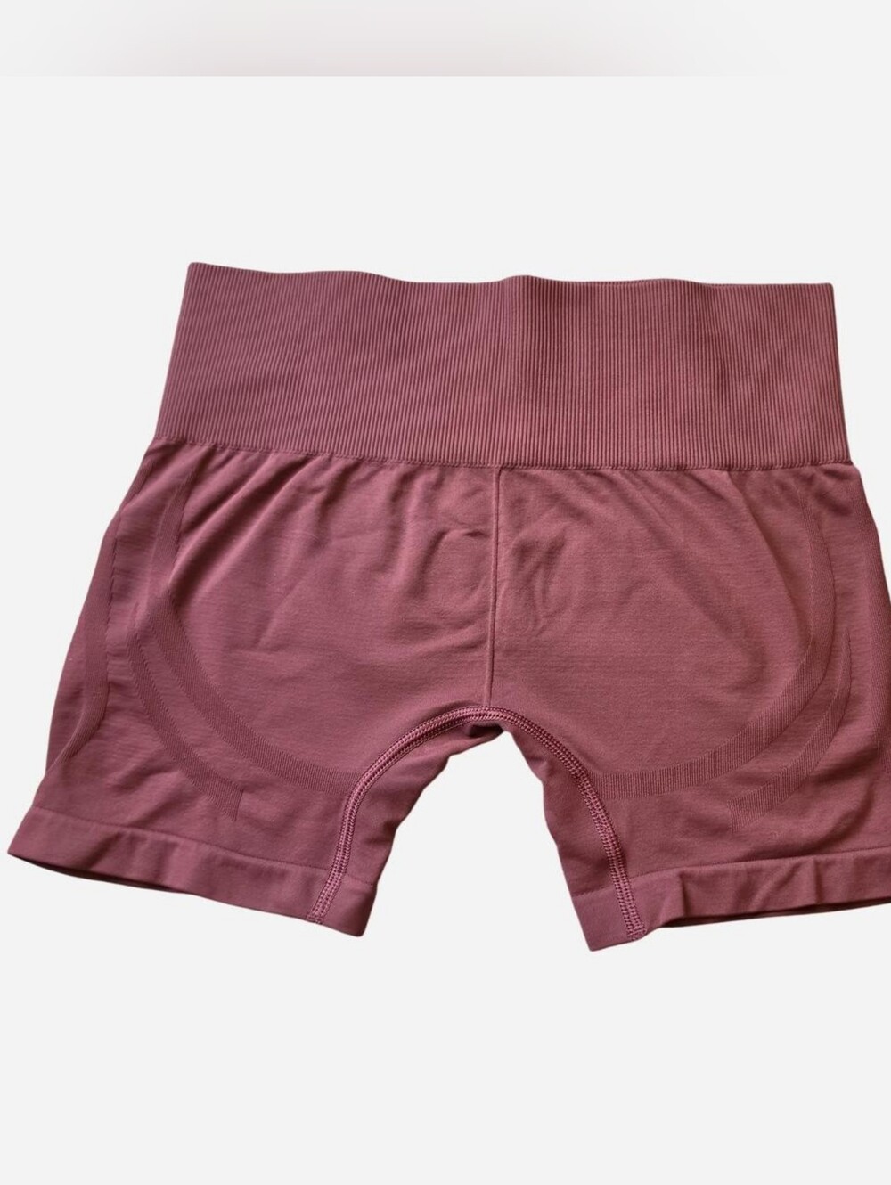Gymshark High-Waisted Seamless Shorts in Mauve